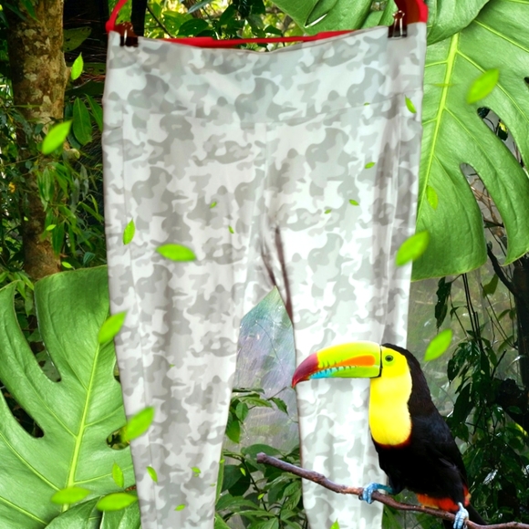 Leg End Camo Leggings - Picture 1 of 2